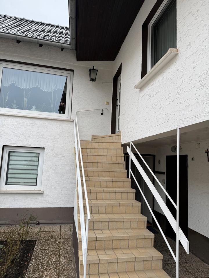 Thumbnail-2-Zimmer-Wohnung (90 m²) mit Balkon & Garage – ab 01.05.2026