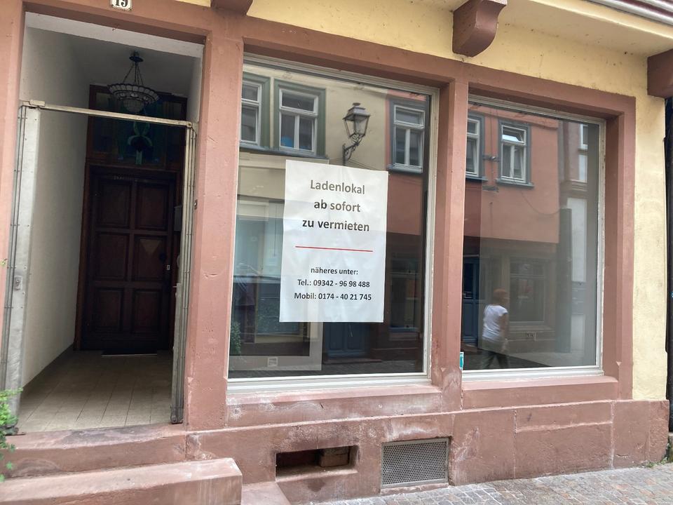 Thumbnail-Ladengeschäft in der Wertheimer Fussgängerzone
