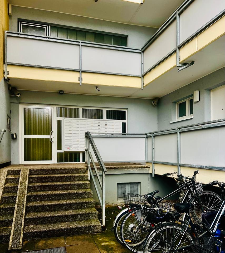 Thumbnail-4-Zimmer Eigentumswohnung mit BalkonParkplatzKeller in Rosdorf