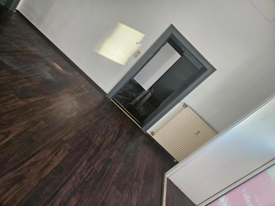 Thumbnail-Einfamilienhaus mit Geschäftsraum