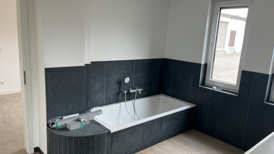 Thumbnail-Erstbezug nach Kersanierung: helle EG Wohnung in Alleinlage