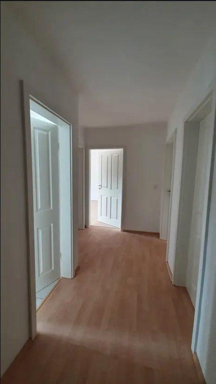 Thumbnail-Helle 3-Zimmer-DG-Wohnung zur Miete in Wiesbaden