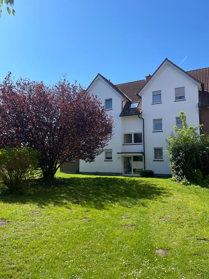 Thumbnail-Beliebte 3 Raumwohnung im Erdgeschoss mit Terrasse und Rollläden in Welsleben