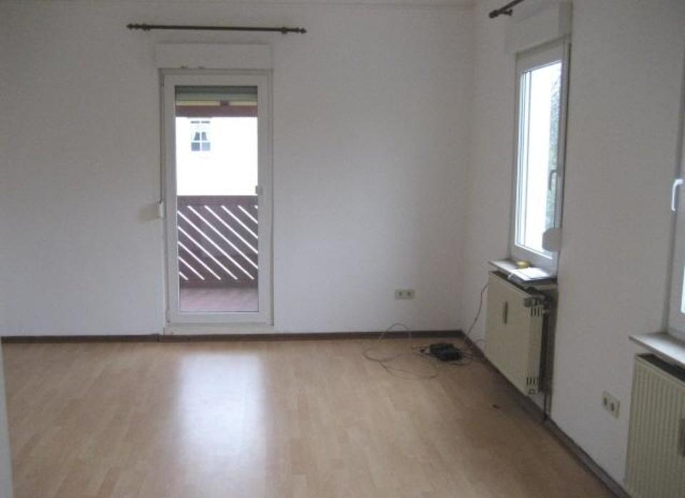 Thumbnail-Helle 2 Zimmerwohnung mit Balkon in Wannweil