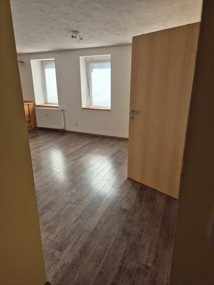 Thumbnail-LICHTDURCHFLUTETE 3- RAUM- WOHNUNG in ROSSLEBEN