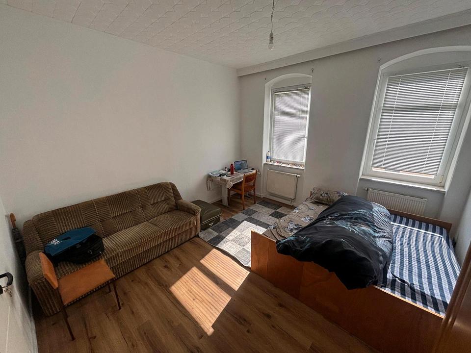 Thumbnail-Möbl. 3-Zi Whg 85 m² – 820€ Warm – Komplett verfügbar