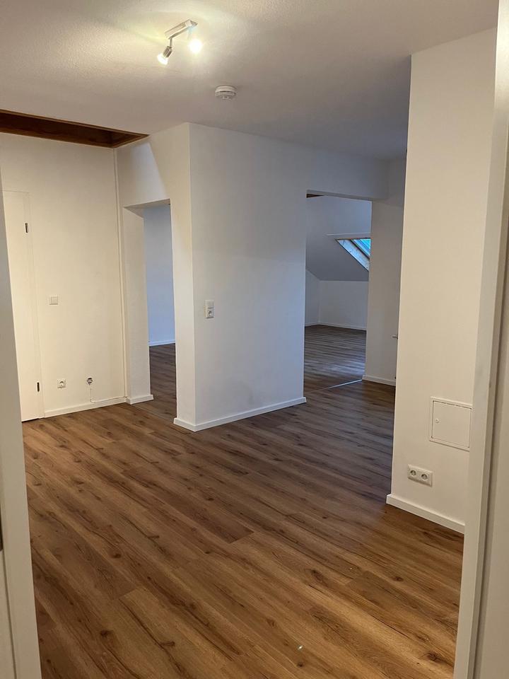 Thumbnail-3,5 Zimmer Wohnung mit Dachterrasse