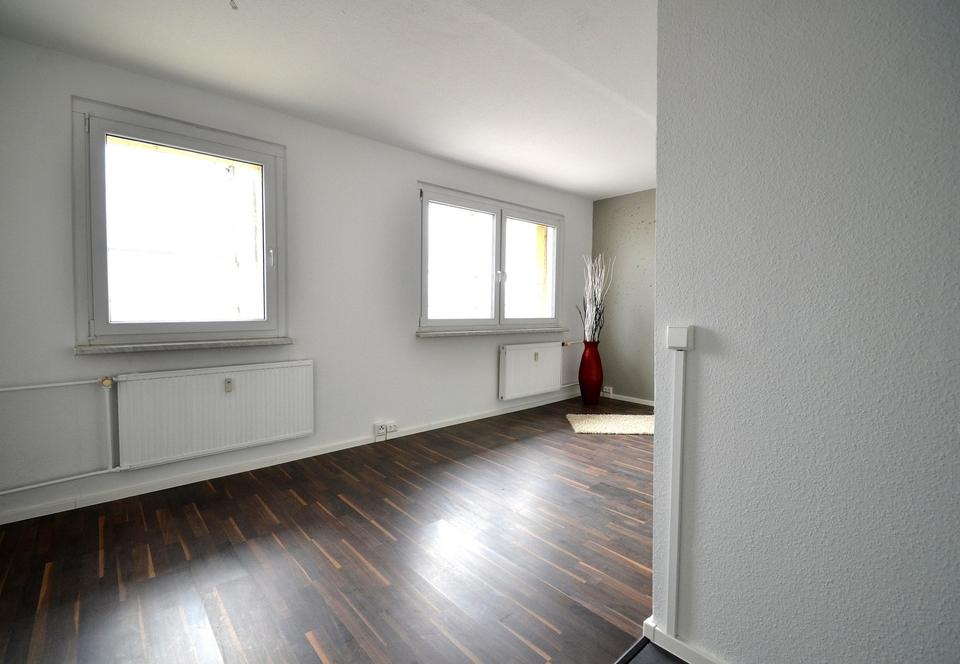 Thumbnail-Schau bei uns vorbei: Helles modernes 3 Zimmer Apartment mit top Aussicht über Halle