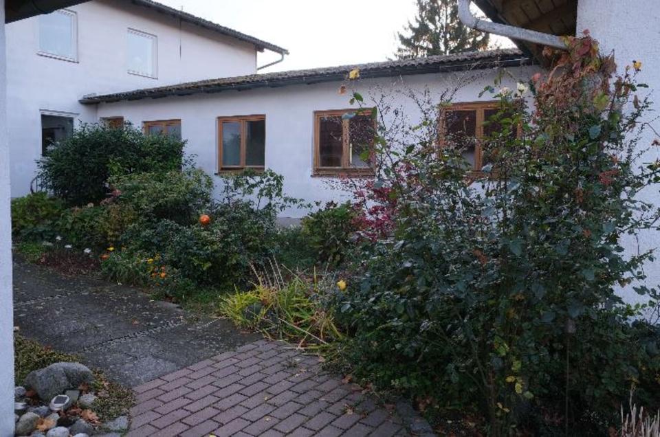 Thumbnail-Schöne und gepflegte 2-Zimmer-EG-wohnung in Obertaufkirchen