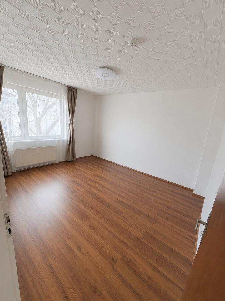Thumbnail-Helle 2,5-Zimmer-Wohnung