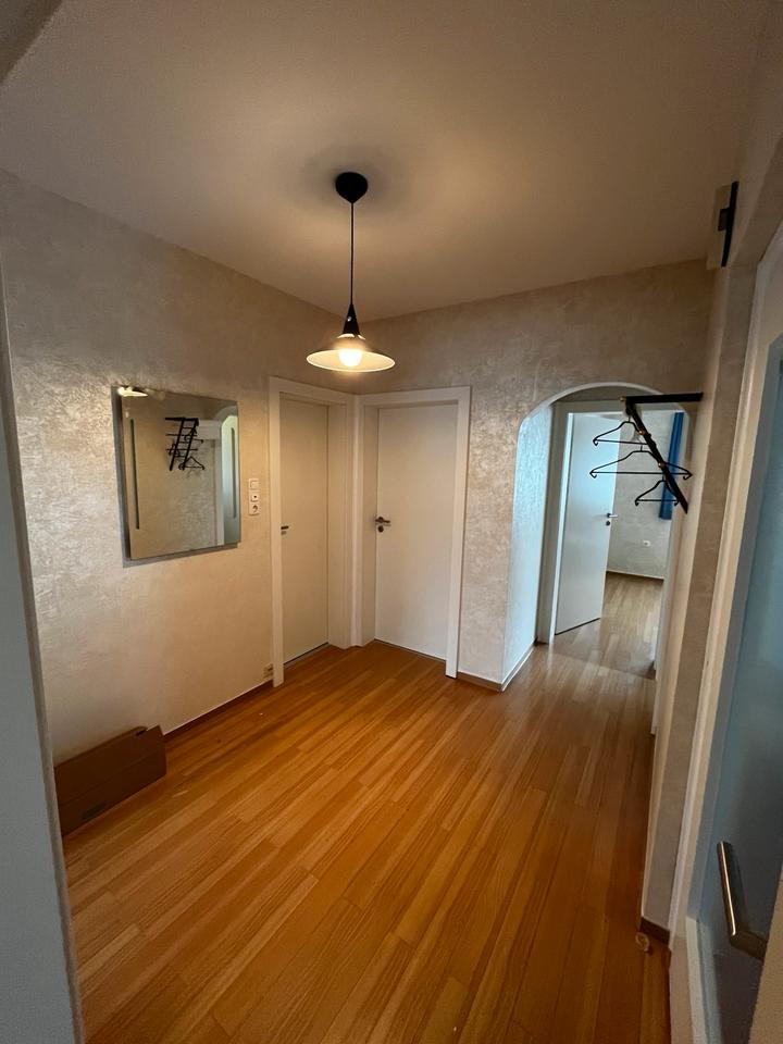 Thumbnail-Charmante 3-Zimmer-Wohnung ab sofort ca 70qm teilw. Möbiliert
