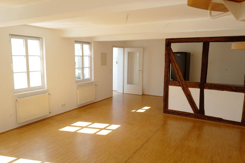 Thumbnail-85m2 Altbau- Maisonette mit Terrasse in Bestlage (66117 Alt-SB)