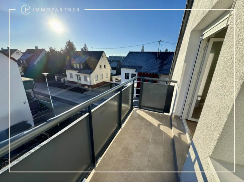 Thumbnail-Moderne 3-Zimmer-Wohnung mit Balkon, Einbauküche, Stellplatz und ca. 50 m² ausgebautem Dachboden