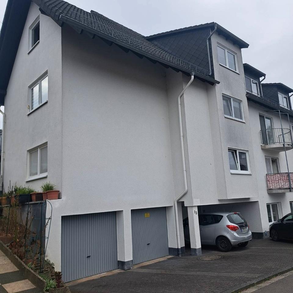 Thumbnail-8-FH mit 2 Garagen, Balkon,Loggia,Garten, in Haiger-Steinbach