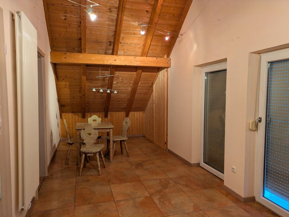 Thumbnail-3,5-Zimmer Dachgeschosswohnung in der Nähe von Alkofen