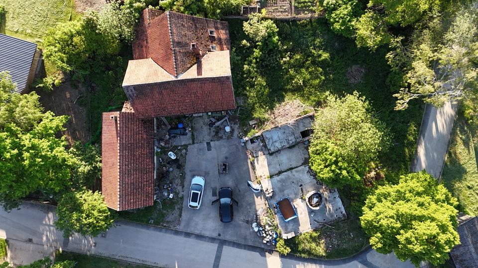 Thumbnail-Bauernhaus mit großem Grundstück und viel Potenzial