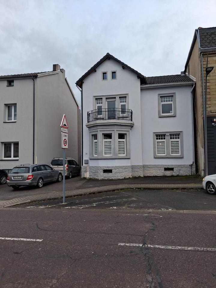 Thumbnail-Grenznah & Modern: Stilvolles Einfamilienhaus in Top-Lage