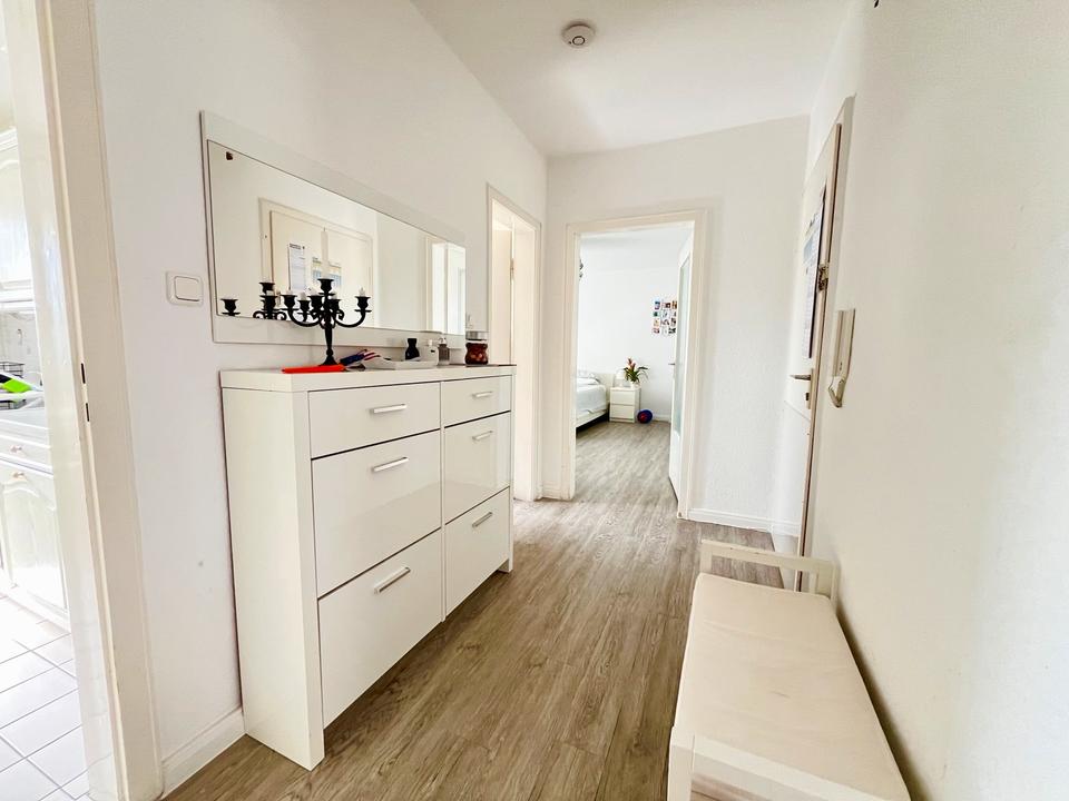 Thumbnail-2- Zi- Sonnenbalkon-EBK- energet.+optisch top saniert Wathlingen