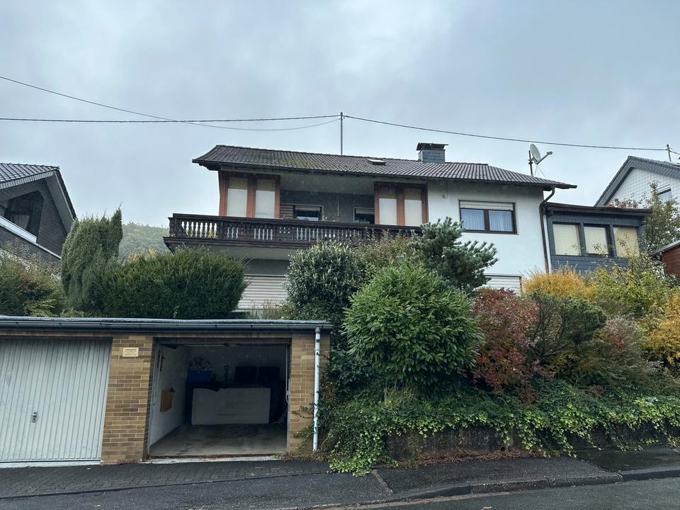 Thumbnail-Einfamilienhaus Mehrfamilien mit drei Wohneinheiten