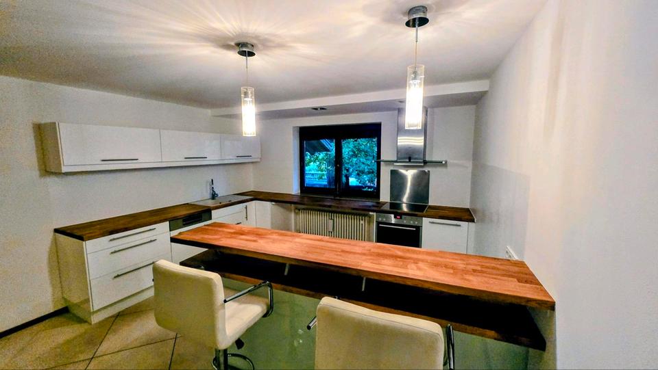 Thumbnail-Planegg, 4 Zimmer, EBK, Balkon , Badewanne, Gäste-WC