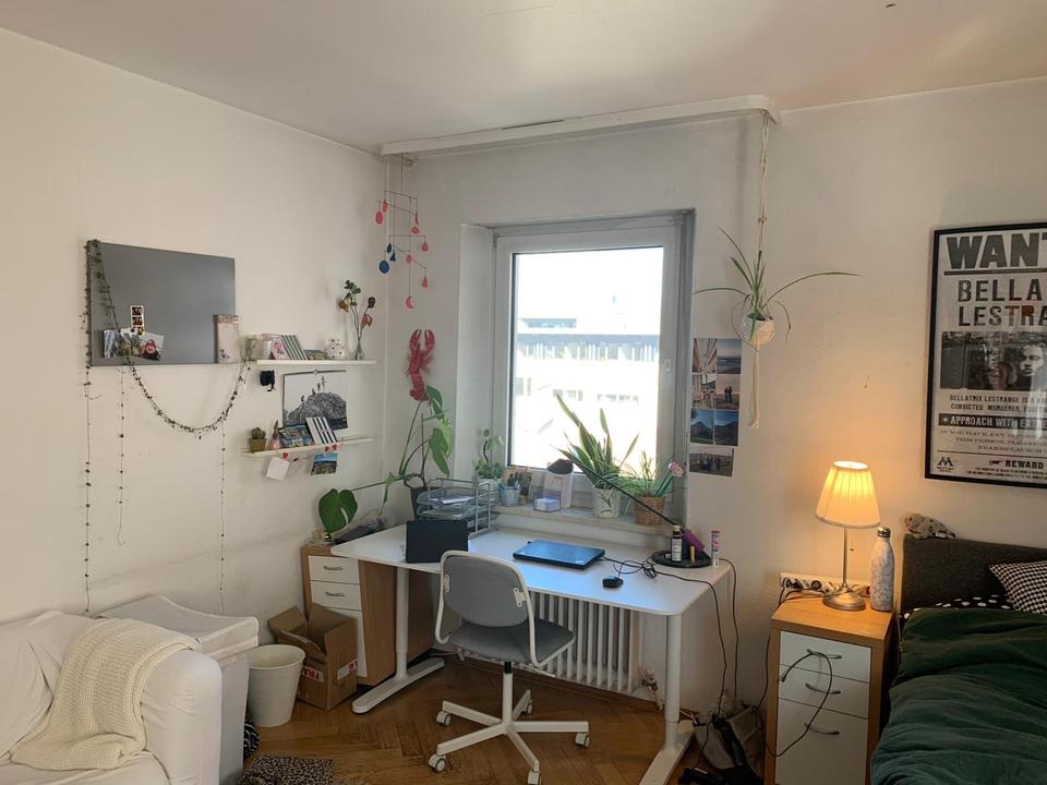 Thumbnail-Schönes, großes WG-Zimmer (teilmöbliert) in 2er WG