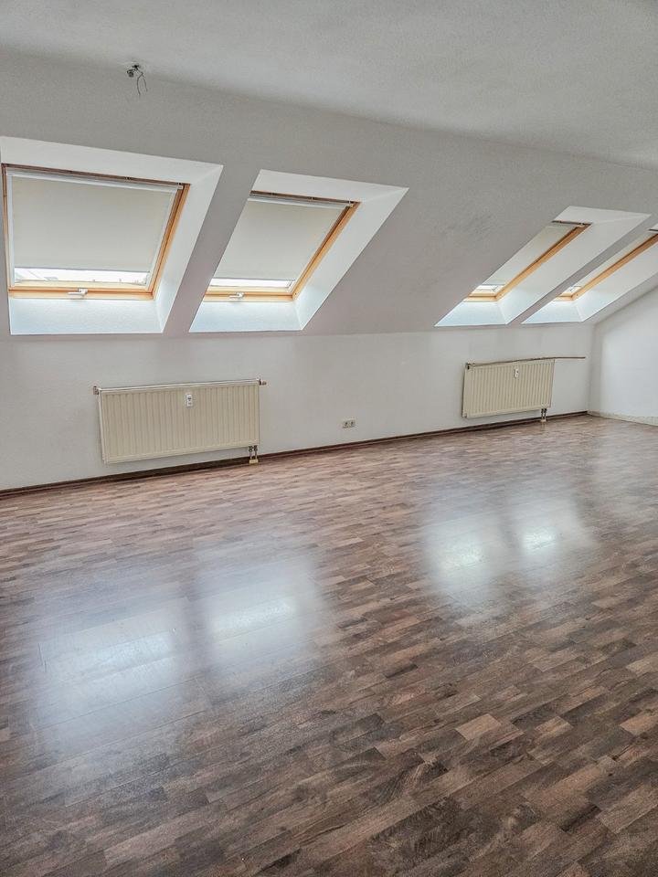 Thumbnail-3-ZI-Wohnung für Dachgeschossliebhaber