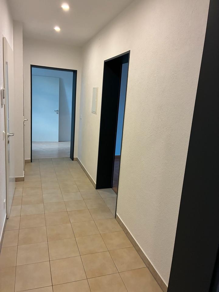 Thumbnail-3-Zimmer-Wohnung