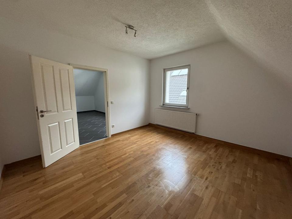 Thumbnail-Moderne 3-Zimmer-Wohnung (81 m²) in zentraler Lage von Gummersbach-Dieringhausen