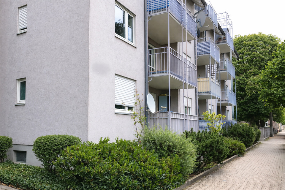 Thumbnail-Attraktive 3,5-Zimmer-Whg. mit 2 Balkonen, TG-Stellplatz, zentral