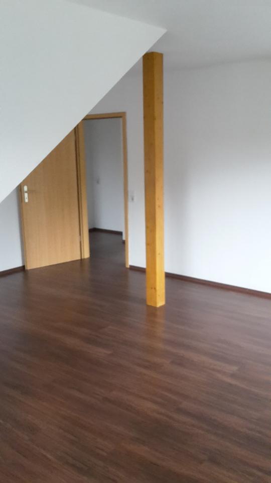 Thumbnail-gemütliche 2-Zimmer-Wohnung im DG mit Balkon