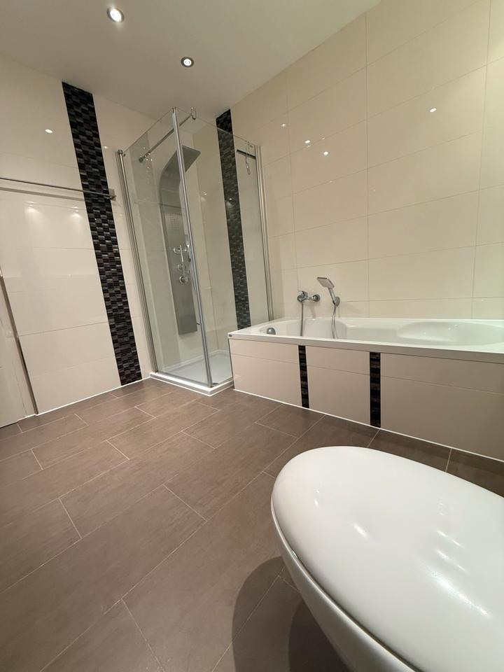 Thumbnail-3 Zimmer Eigentumswohnung Sofort bezugsfrei Stellplatz von Privat