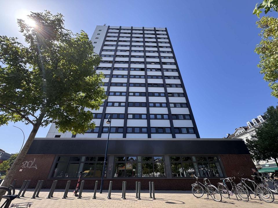 Thumbnail-Büro mit Blick über ganz Hamburg!