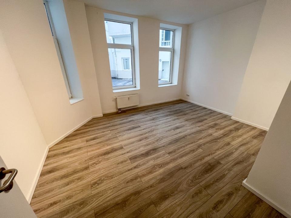 Thumbnail-2 Zimmer Erdgeschosswohnung mit Einbauküche in der Alten Bürger