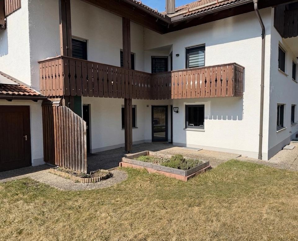 Thumbnail-4- Zimmer Erdgeschosswohnung mit Garten, Kamin, PV & Wallbox