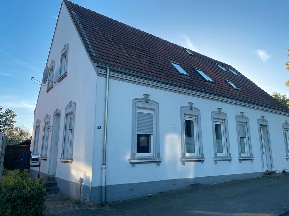 Thumbnail-120qm DHH 4 ZKB zu vermieten neu renoviert mit Terrasse
