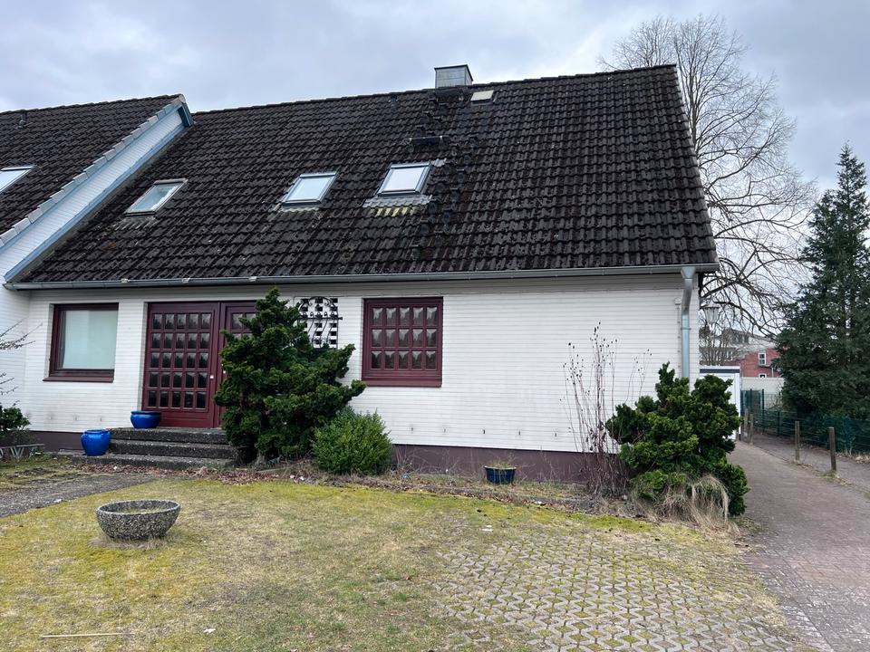Thumbnail-2-Familienhaus in Boostedt - Garten und Terrasse-von privat