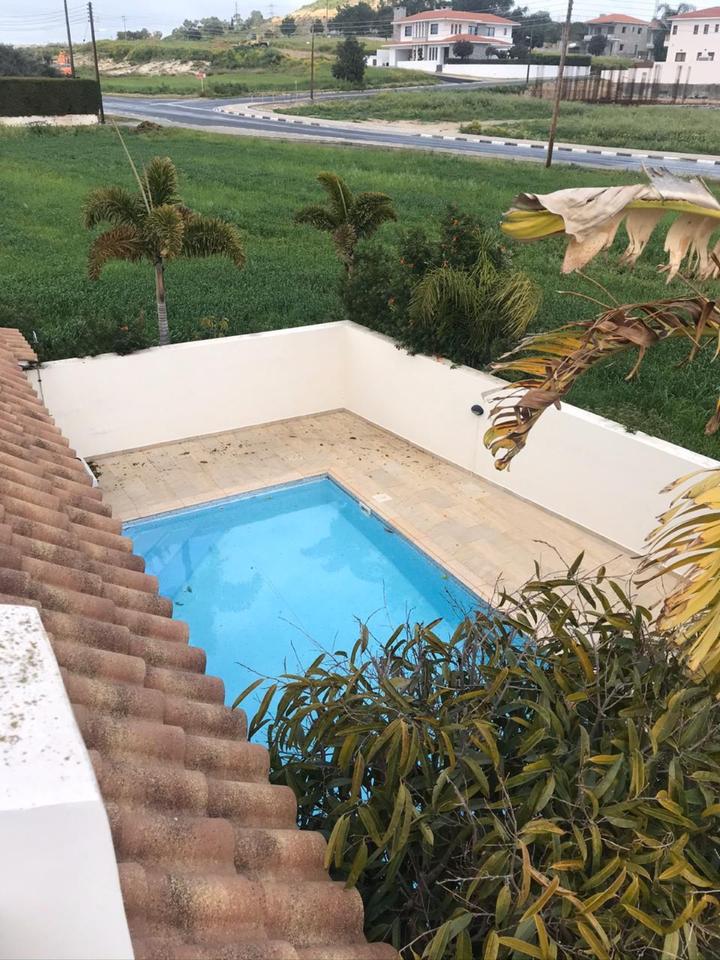 Thumbnail-##AUFGEPASST## 4 SZ-HAUS VON 200 qm WF AUF ZYPERN ZU VERMIETEN