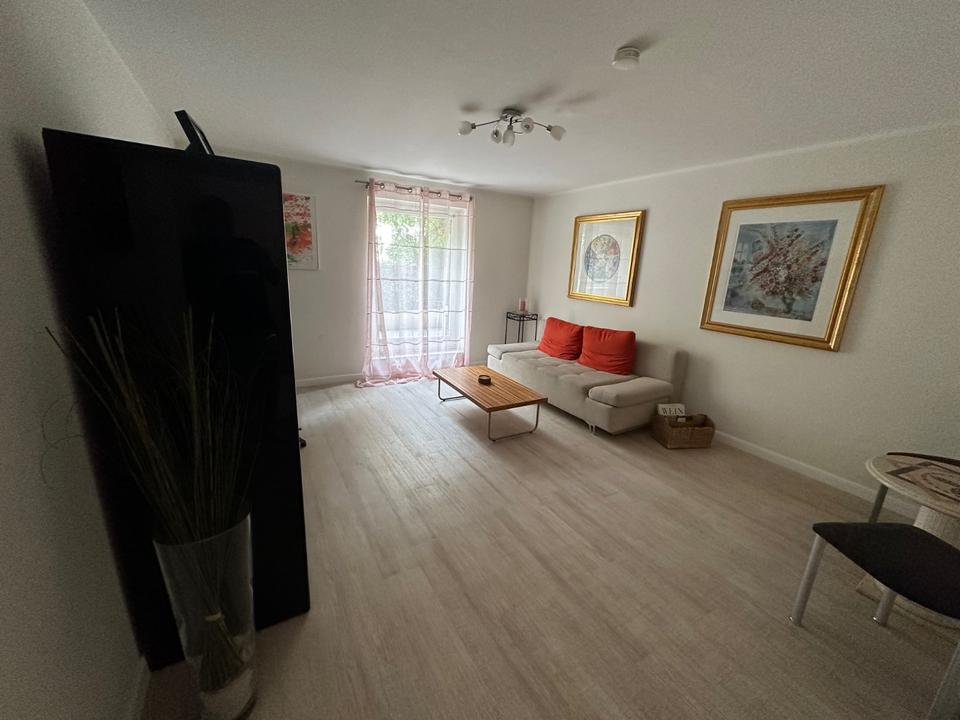 Thumbnail-Oberkassel TOP Lage möblierte 2 Zi. Wohnung