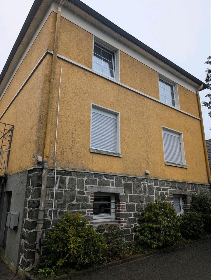 Thumbnail-Zwei Familien aHaus