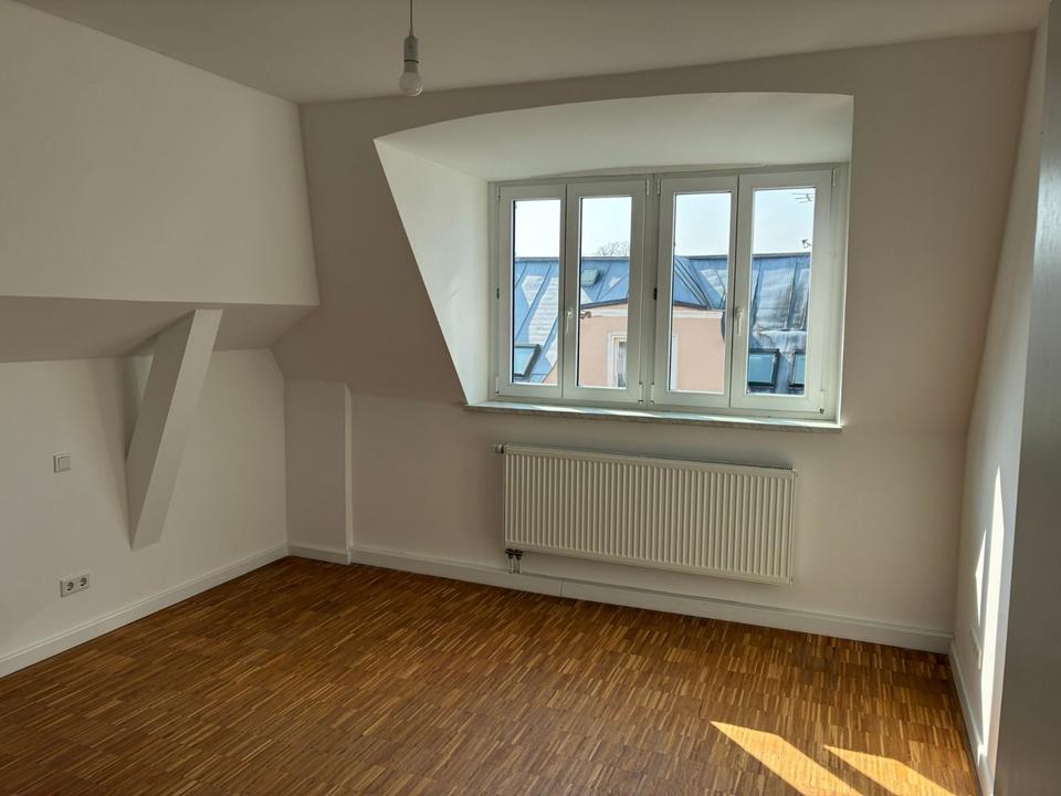 Thumbnail-5 Zimmer Stadtwohnung mit Loggia Erstbezug nach Generalsanierung