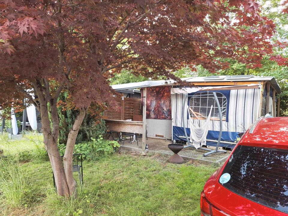 Thumbnail-Wohnwagen am Campingplatz in Maroth bei Dierdorf