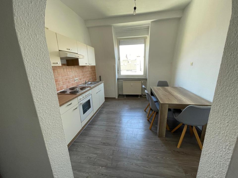 Thumbnail-Helles WG-Zimmer in renovierter Altbauwohnung (2er-WG)