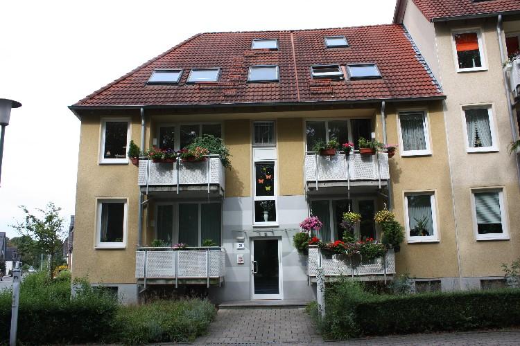 Thumbnail-Bei VIVAWEST die Sonnenstrahlen auf dem eigenen Balkon genießen.