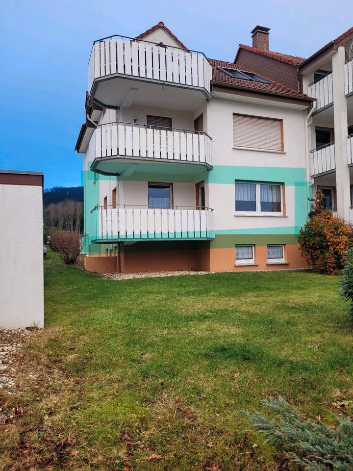 Thumbnail-4 Zimmer Erdgeschosswohnung mit Balkon in beliebter Lage