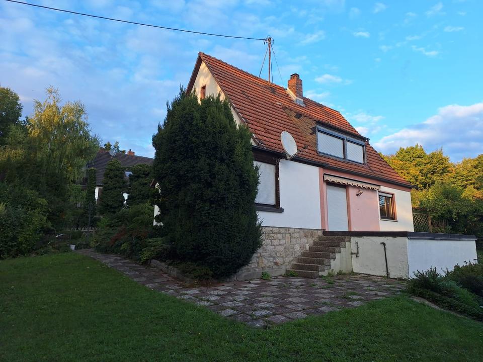 Thumbnail-Zweifamilienhaus mit großem Garten und traumhafter Ruhe