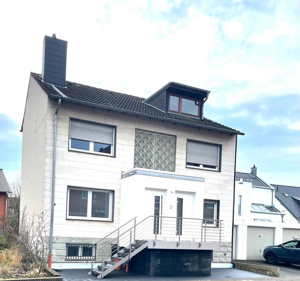 Thumbnail-Sanierte 4-Zi. Maisonette-Whg. 128qm Wohnfläche in Kerpen-Buir