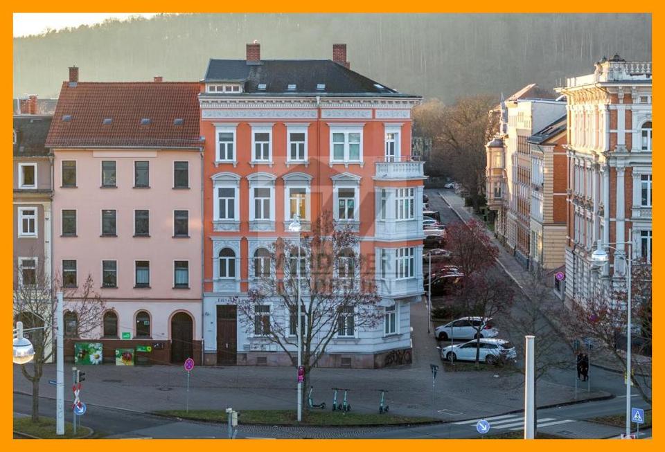 Thumbnail-Im Zentrum: 4 Raum-Whg. mit Balkon in schönem Gründerzeitbau! ca. 123 m²!