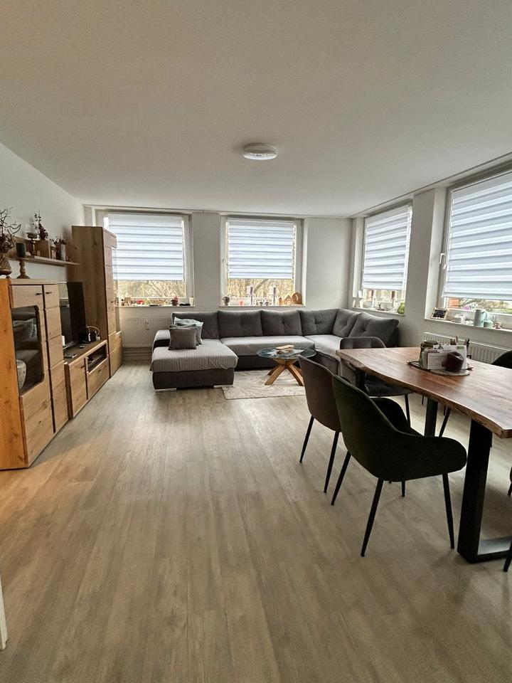 Thumbnail-Sehr schöne, helle 3-Zimmer Wohnung mit Einbauküche