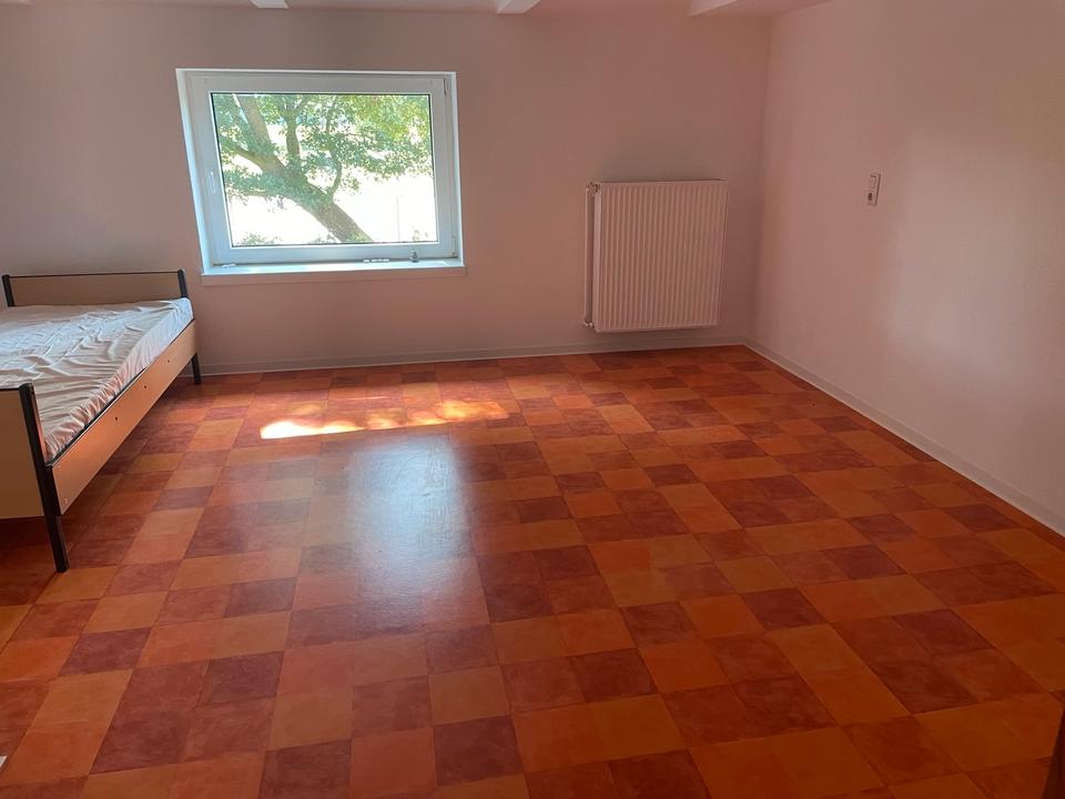 Thumbnail-Große Oberwohnung im Zentrum von Friesoythe zu vermieten