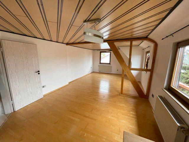 Thumbnail-Helle, sonnige Dachgeschosswohnung zu vermieten, 80 qm